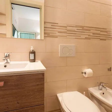 Konukevi Tenuta Solentino *